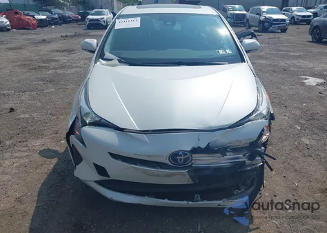 2018 Toyota Prius Four z USA, uszkodzony, nr VIN JTDKARFU0J3554627